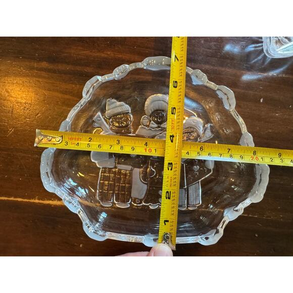 Christmas/Holiday Etched Glass Dishes, Carolers & A Christmas Tree - Picture 2 of 6